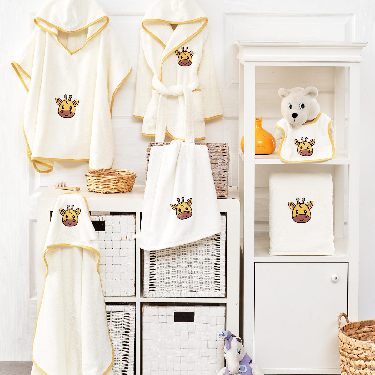 Lot de 2 bavoirs QUINCY LA GIRAFE ecru, SENSEI MAISON