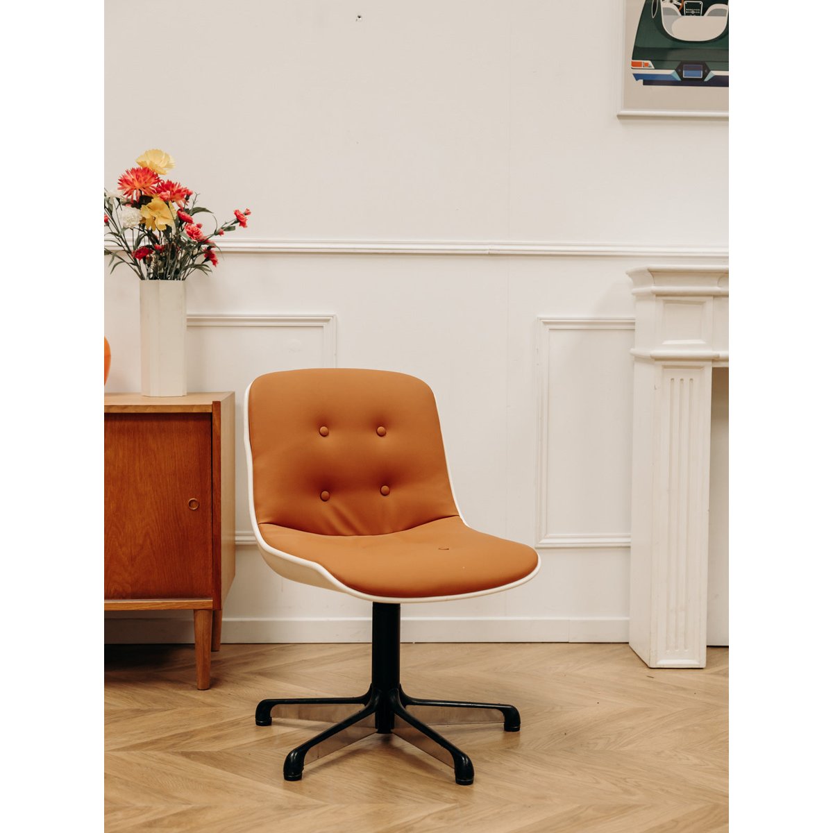 Chaise de bureau en cuir Alma N°1567 - Bon état camel, DEBONGOUT