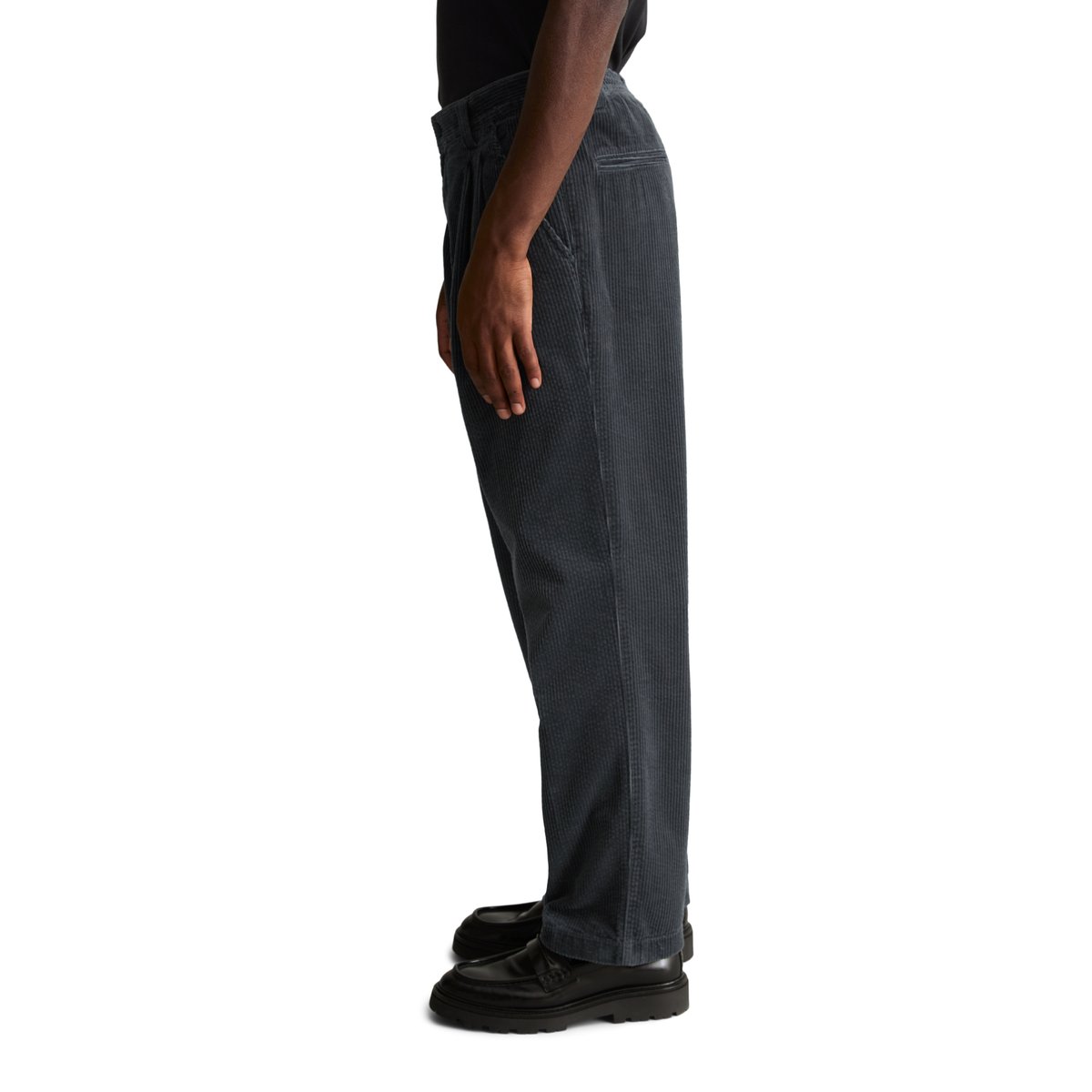 Pantalon en velours côtelé modèle Lars, coupe classique en pur coton biologique gris, MARC O’POLO DENIM