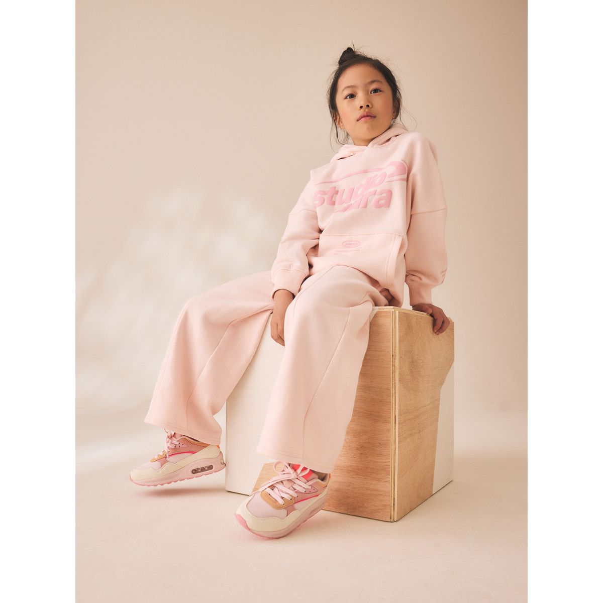 Ensemble pantalon large et sweat à capuche slogan rose pâle, NEXT