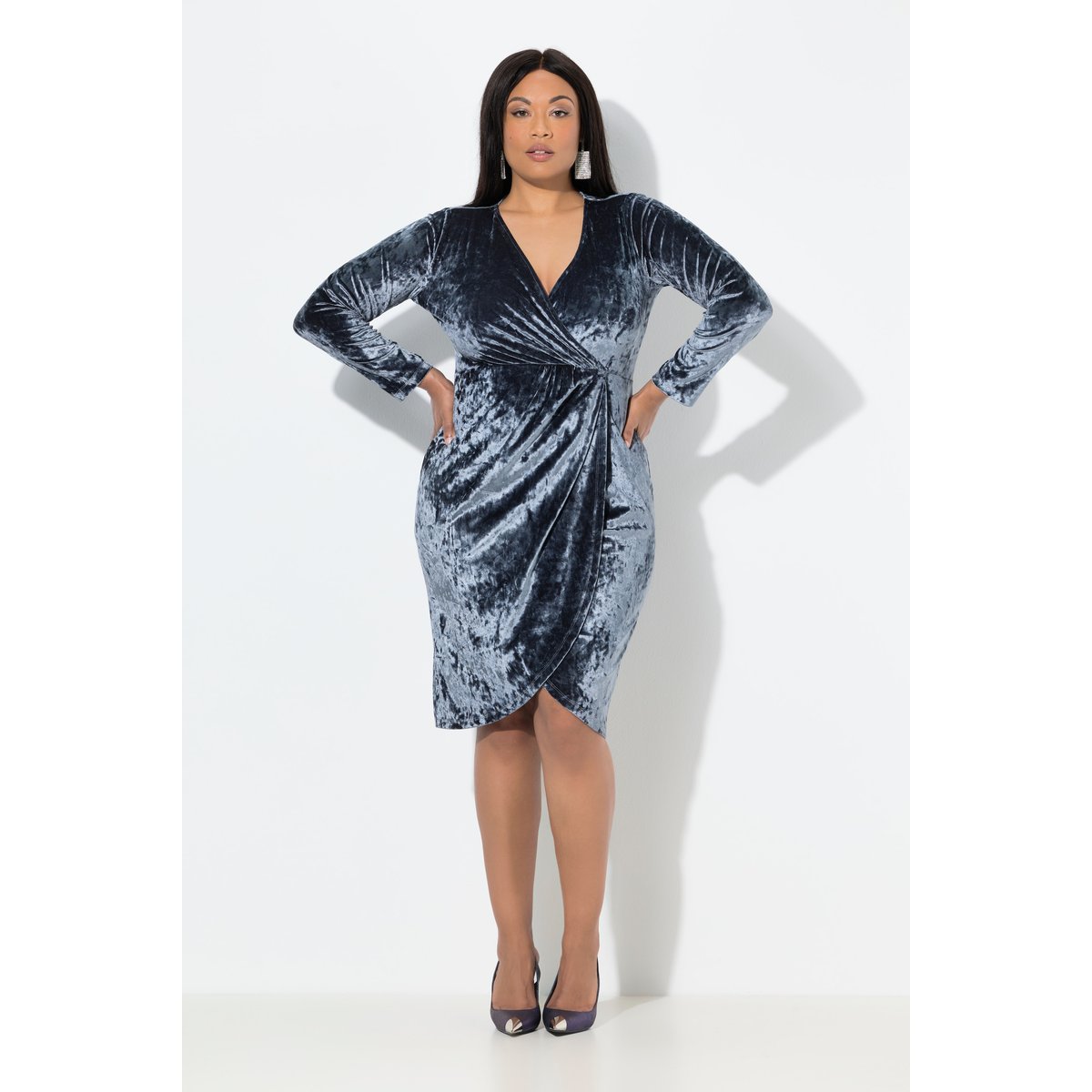 Robe midi en velours ardoise, ULLA POPKEN