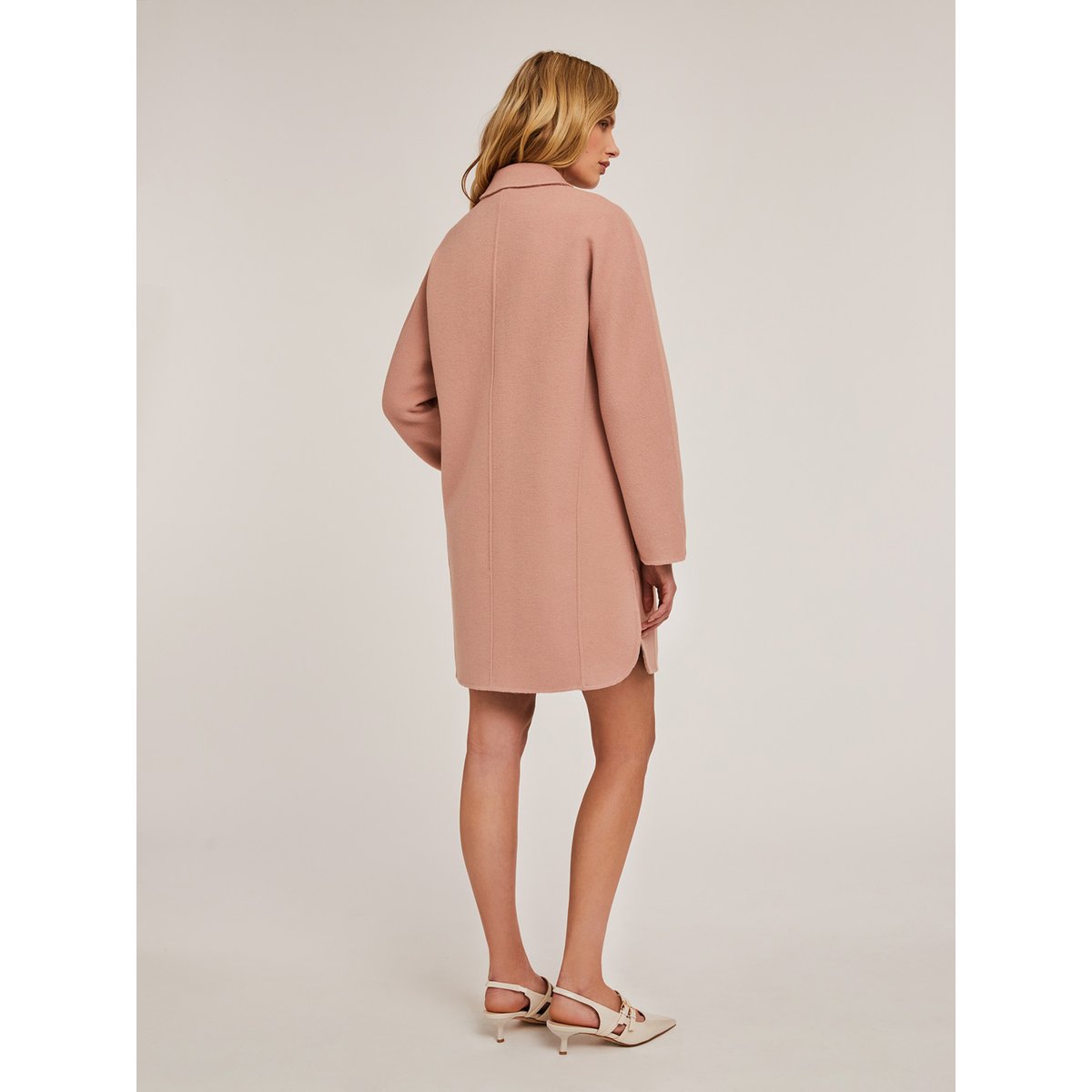 Manteau kimono en laine rose, MOTIVI