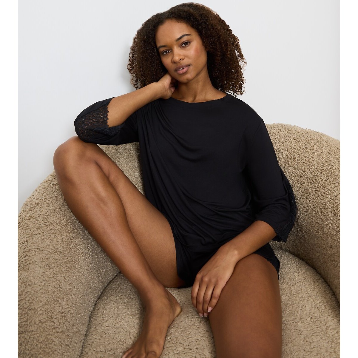 Haut de pyjama en modal Aura Spotlight noir, TRIUMPH