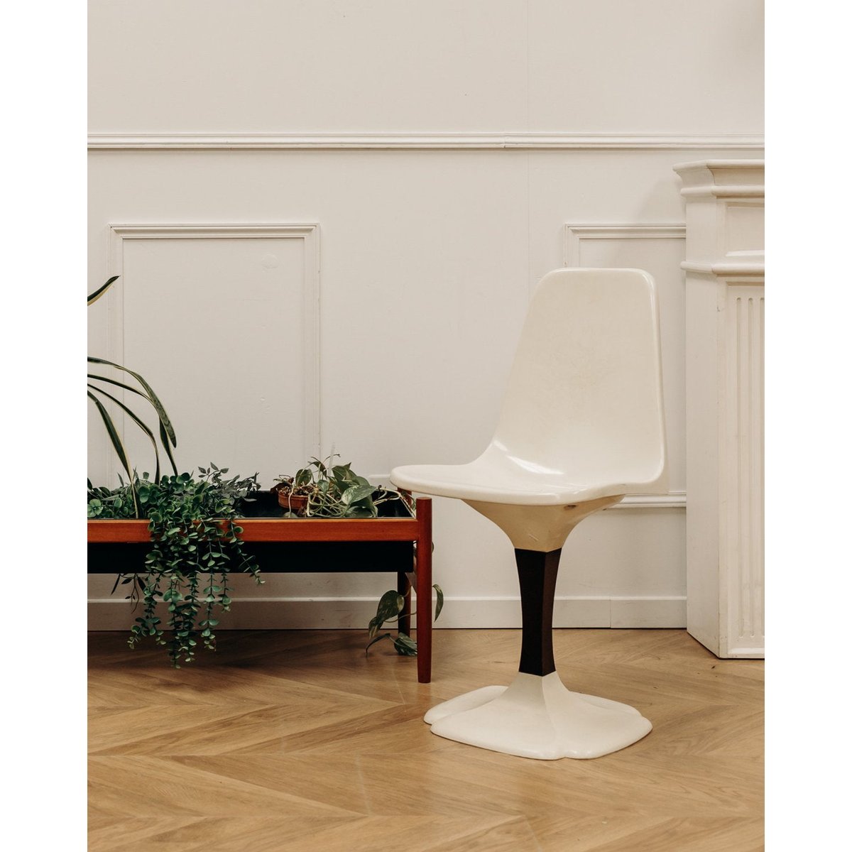 Chaise tulipe seventies Alma N°1569 - Bon état beige, DEBONGOUT
