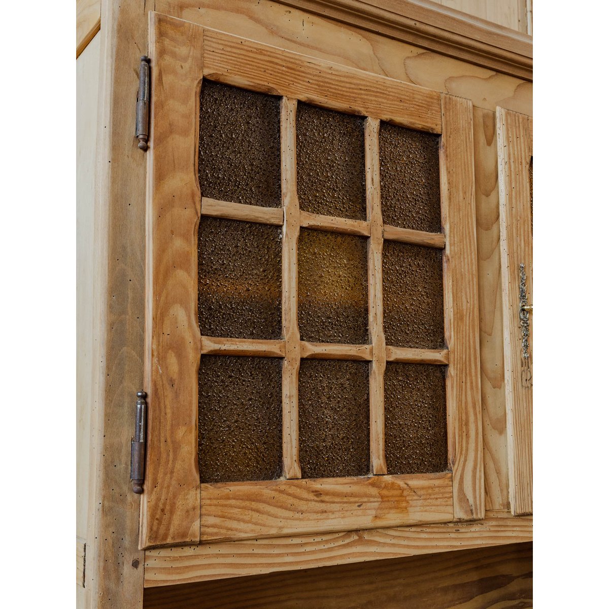 Buffet à deux corps en bois Gilbert N°1558 - Bon état bois clair, DEBONGOUT