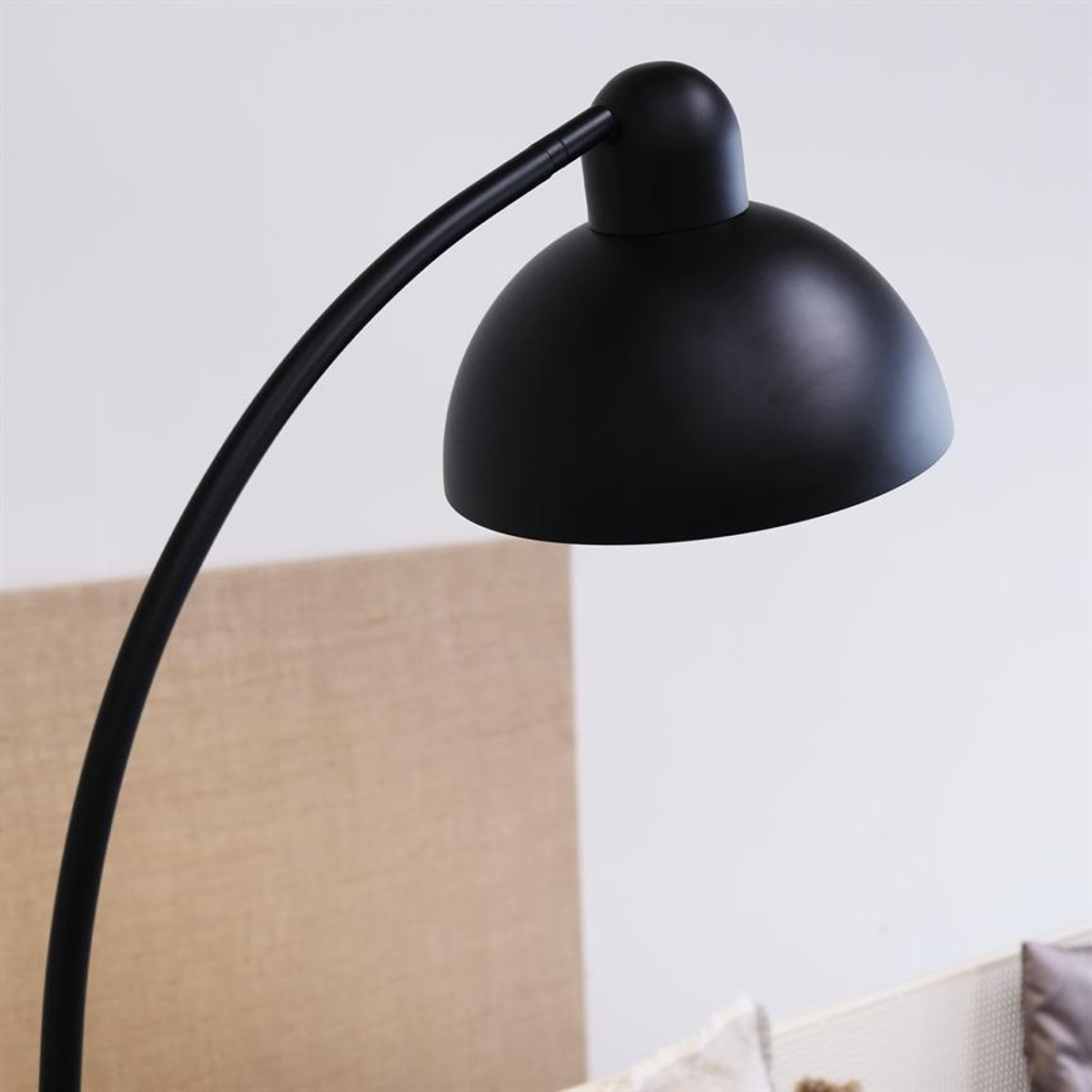 Lampadaire en Métal ERIC noir mat, DYBERG LARSEN