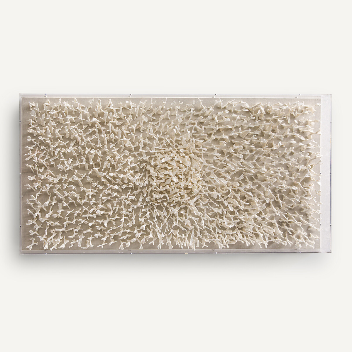 Art mural en papier mâché sous plexiglass, Sudjo blanc, AM.PM