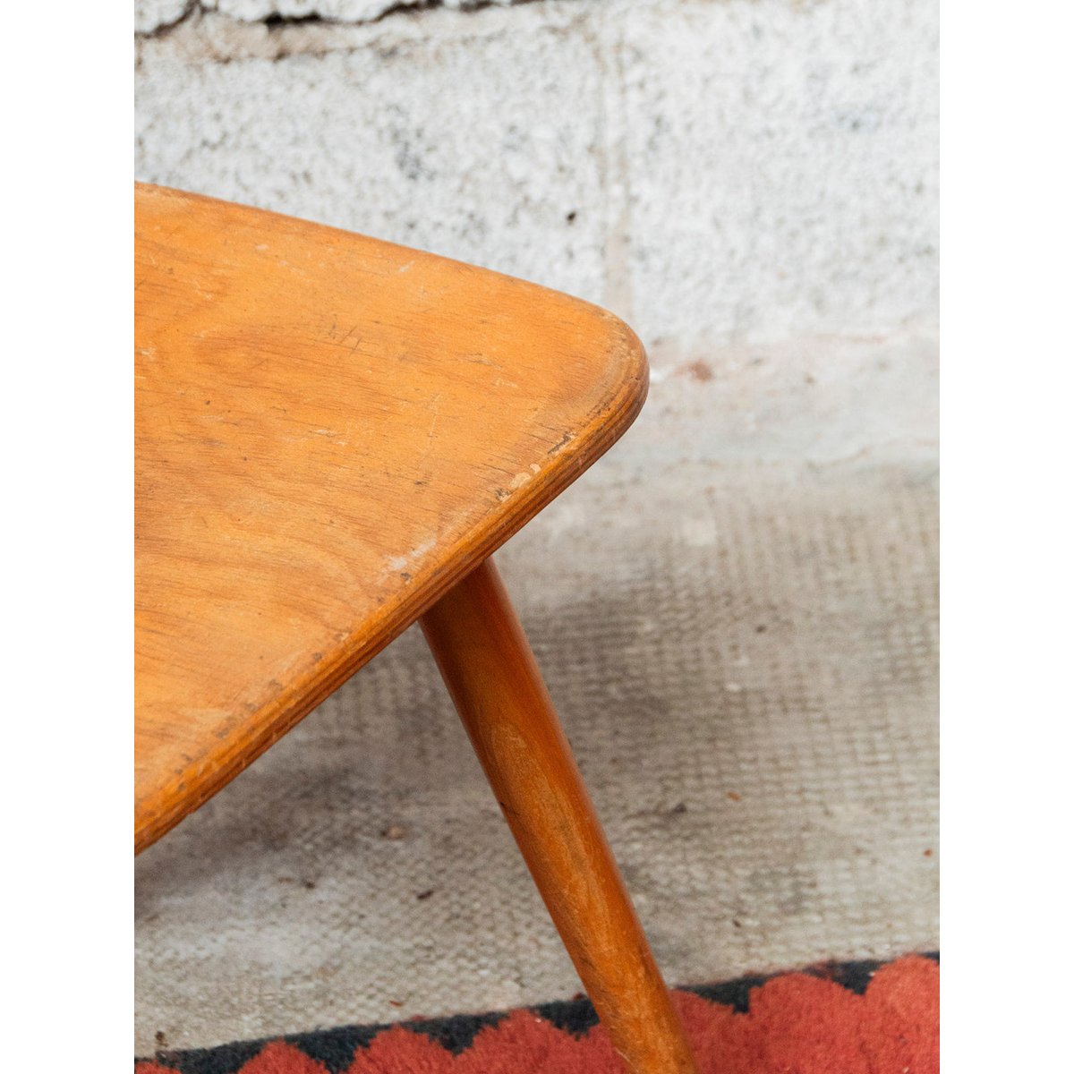 Paire de chaises en bois Alma N°736 - Bon état bois, DEBONGOUT