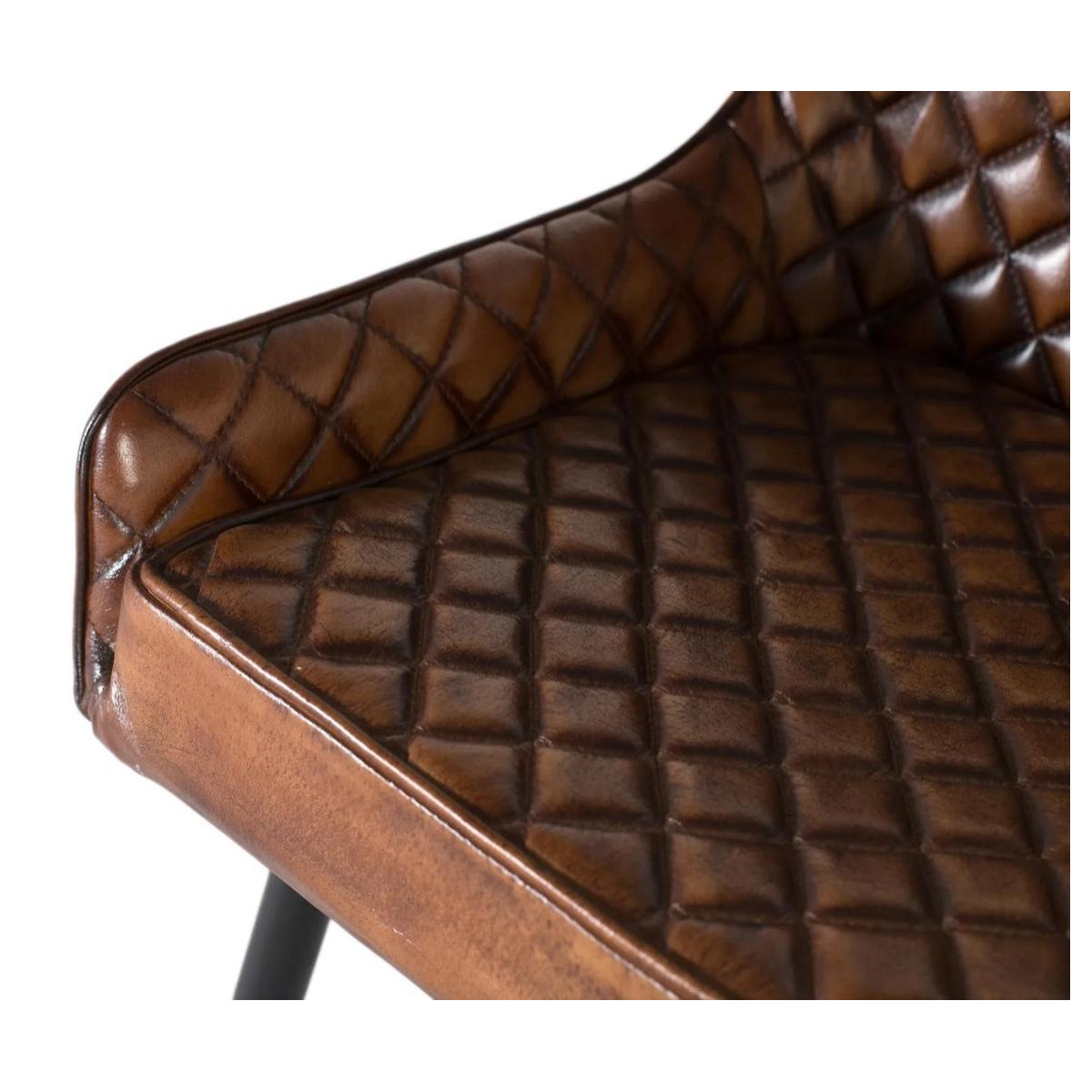 Chaise marron, DECORATION D’AUTREFOIS