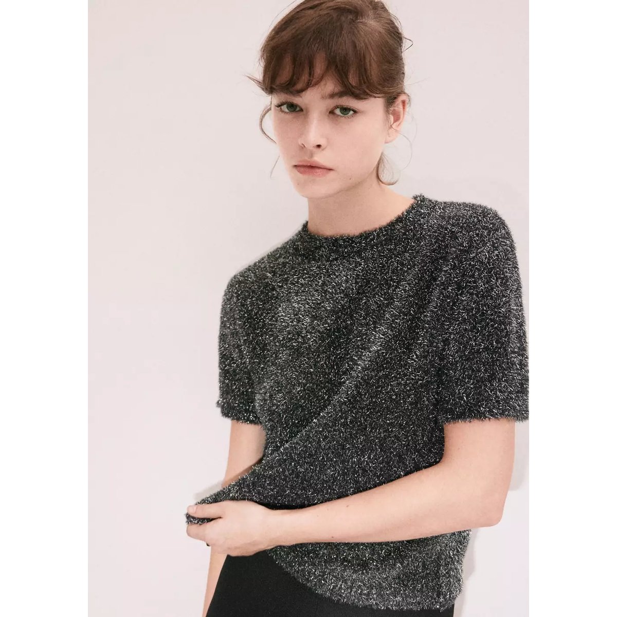 Pull en fil textile à manches courtes noir, MANGO