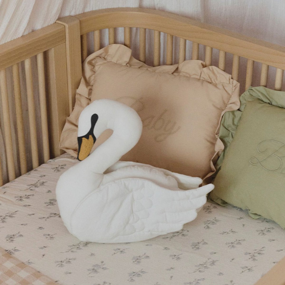 Cygne coussin SWAN LAKE safi orange, noir, ivoire, LORENA CANALS