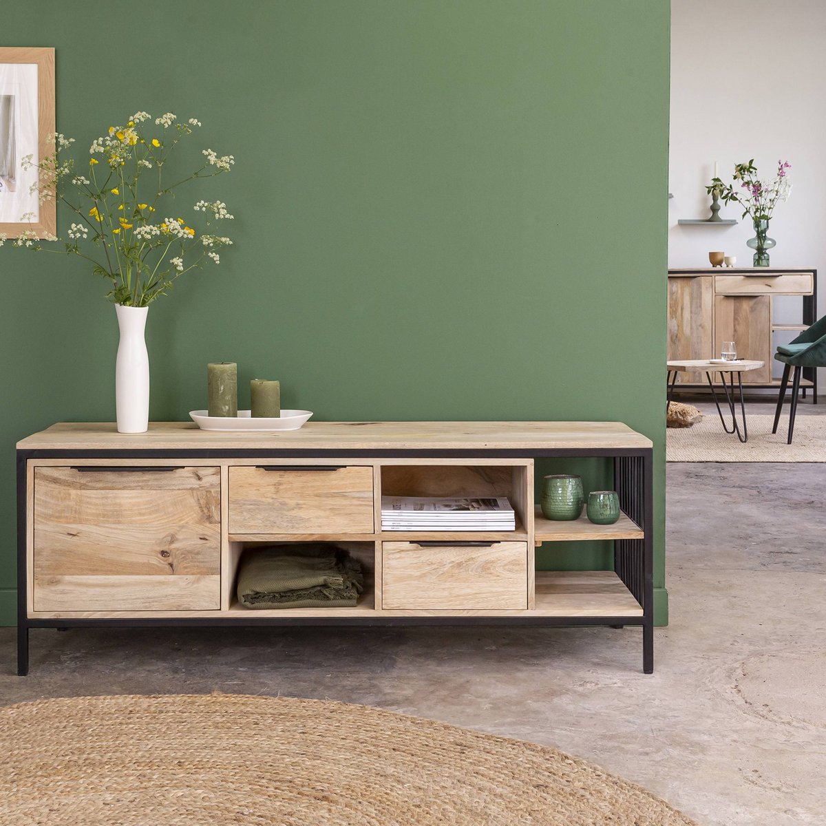 Meuble TV en bois de manguier et métal HÉLOÏSE noir, MADE IN MEUBLES