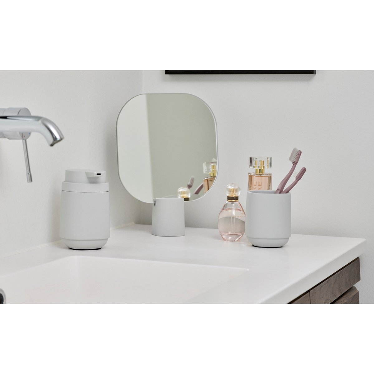 Distributeur de savon TIME gris clair, ZONE DENMARK