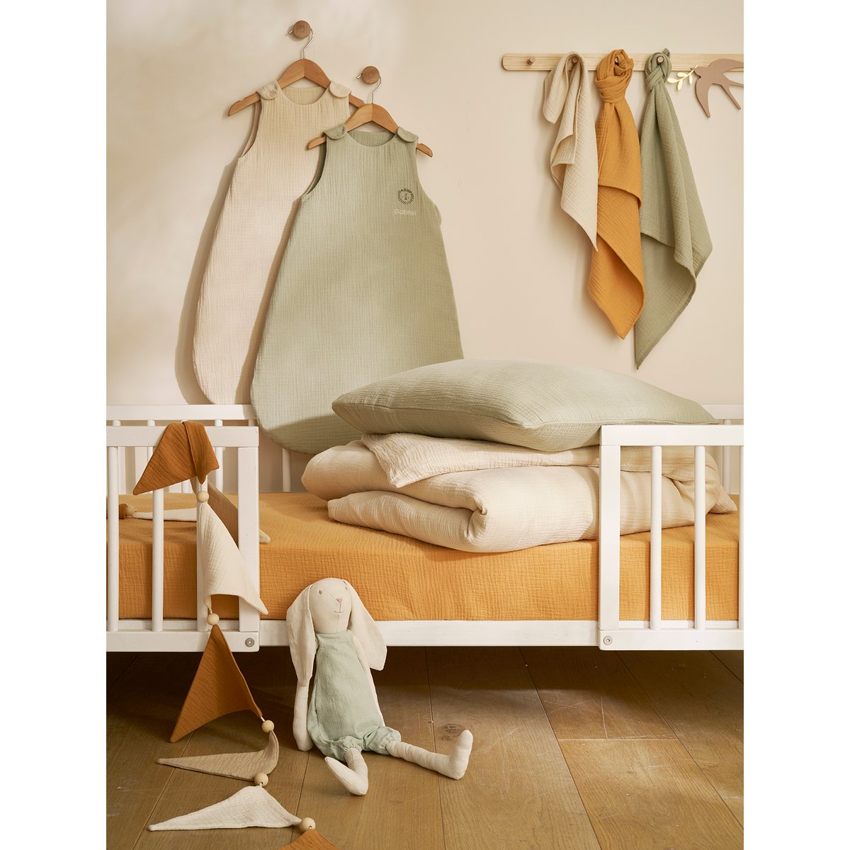 Parure housse de couette + taie d'oreiller unie en gaze de coton Bio* ocre, VERTBAUDET