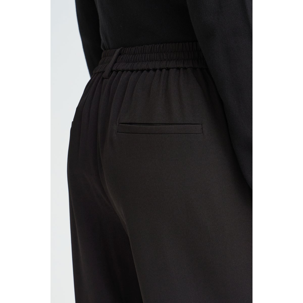 Pantalon large à pinces, taille elastiquée noir, ICHI