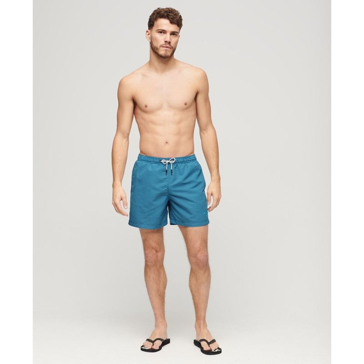Short de bain imprimé long 38 cm bleu à imprimé géométrique, SUPERDRY