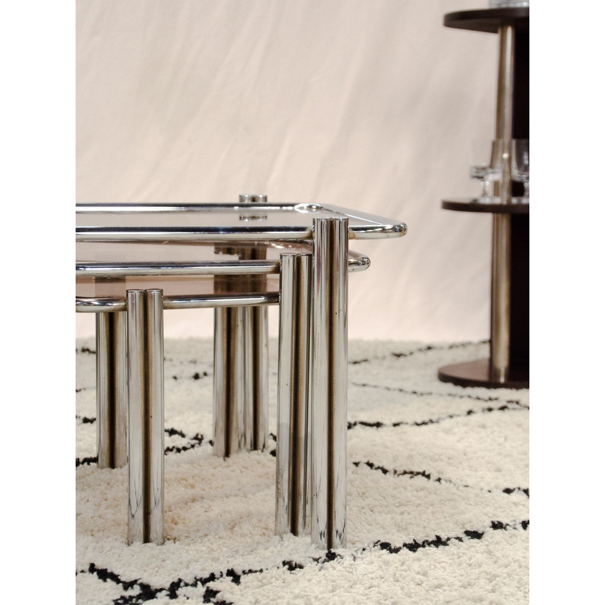 Tables gigogne en métal chromé Barbara N°227 - Bon état fumé, DEBONGOUT