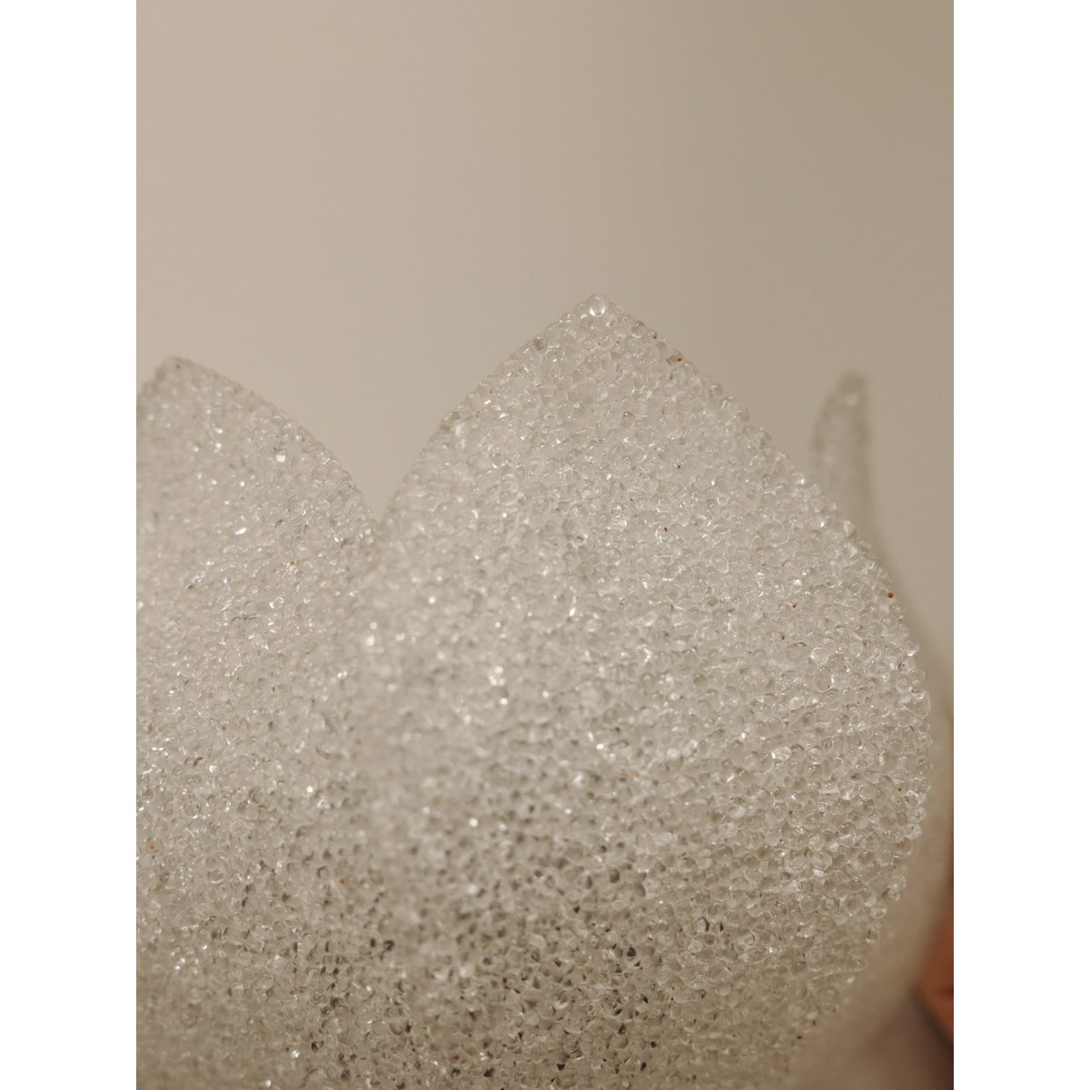 Paire d'appliques en acrylique Suzette N°226 - Bon état transparent, DEBONGOUT