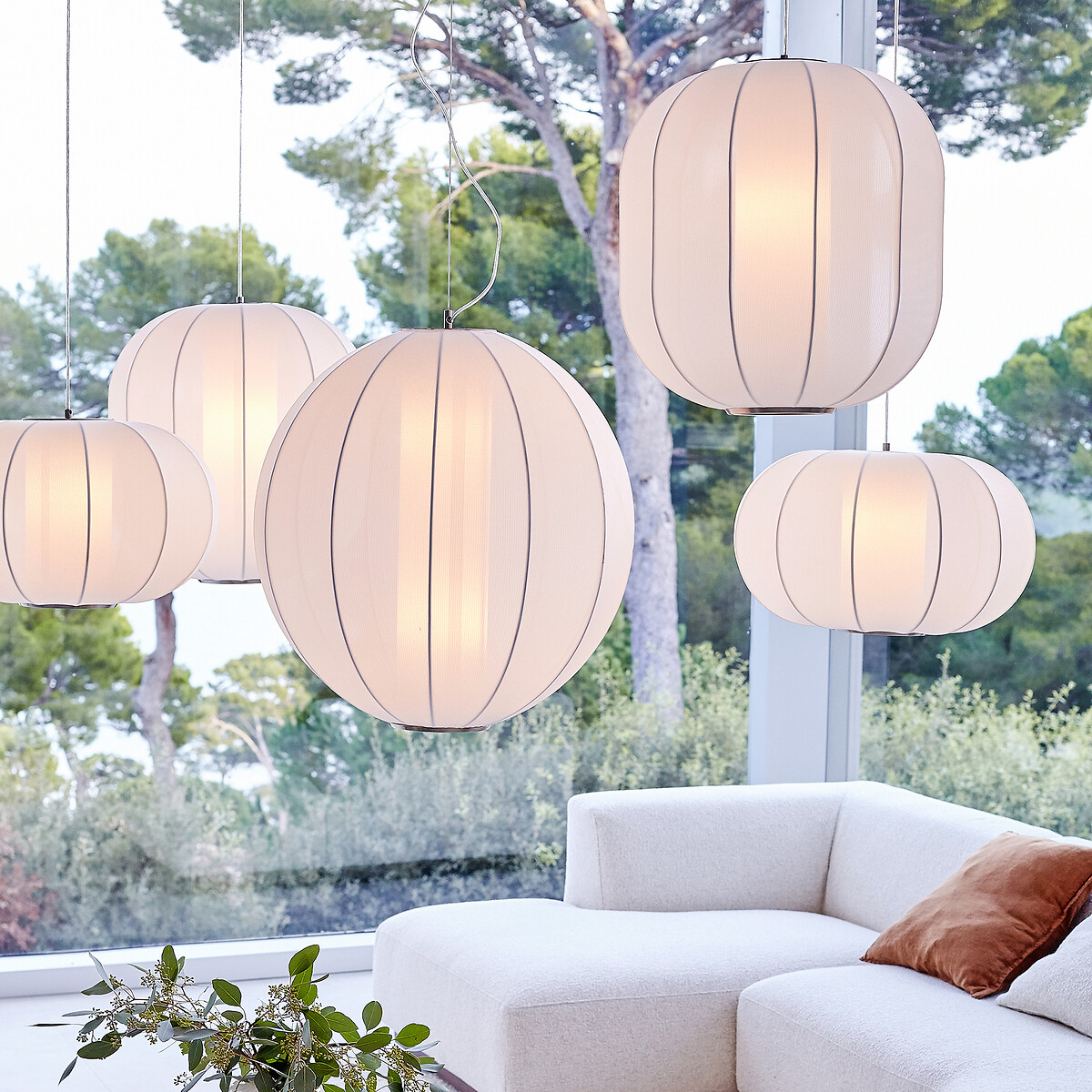 Suspension ronde, lampion en maille, Satchi blanc, AM.PM