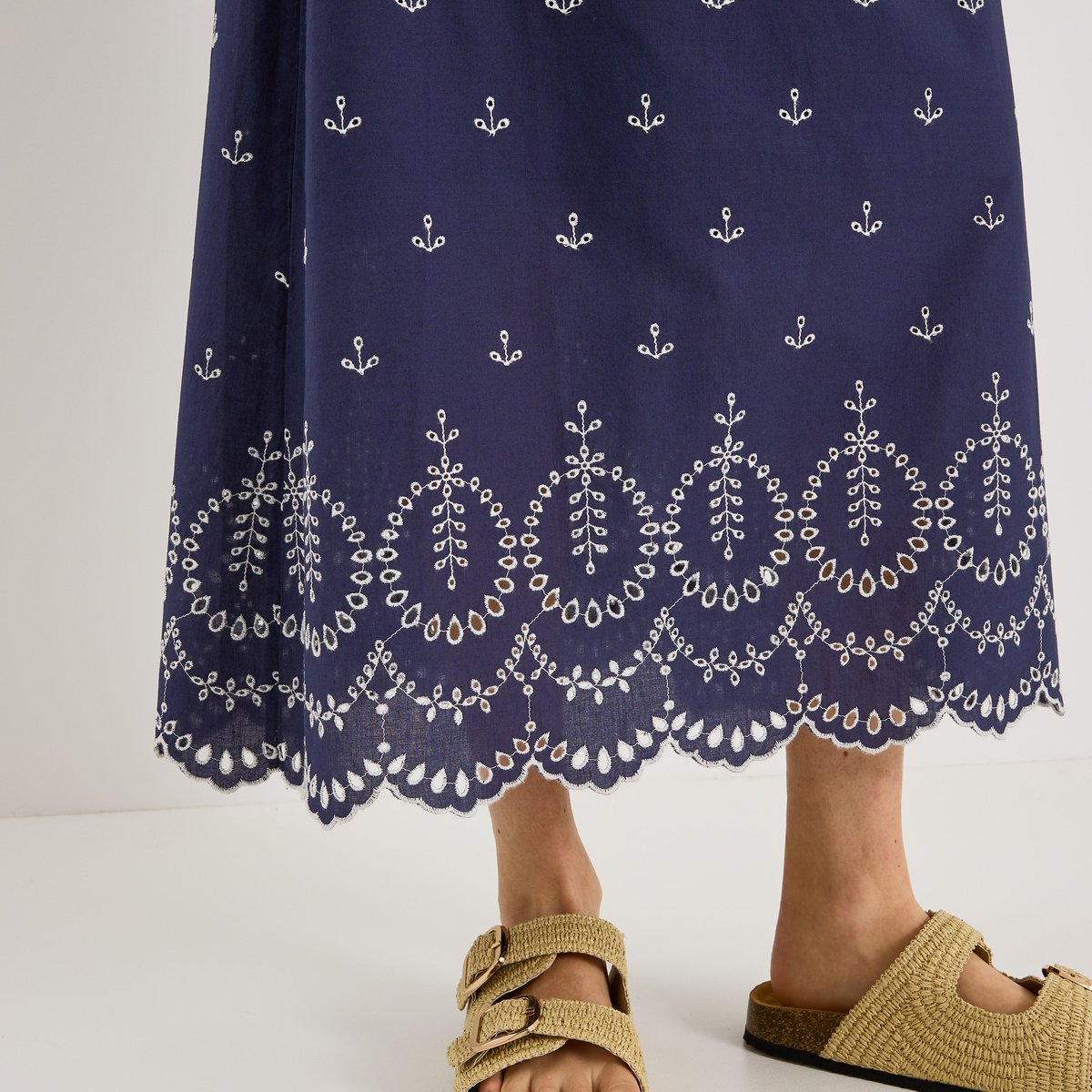 Jupe longue fluide broderie anglaise bleu marine, GRAIN DE MALICE