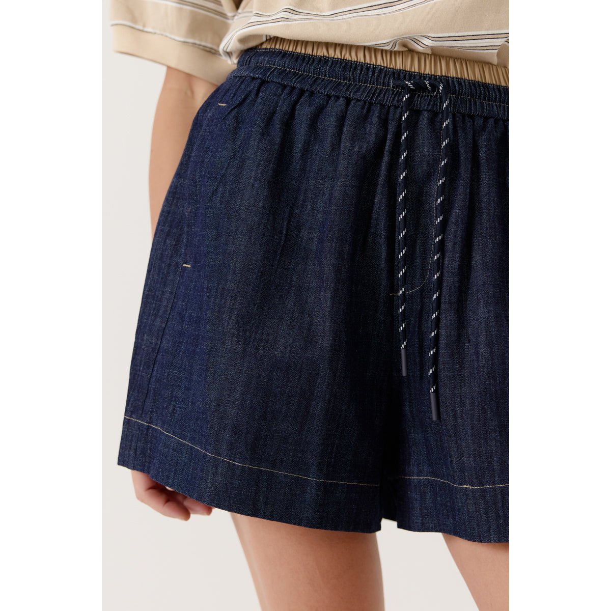 Short à taille élastiquée coupe ample Auriane navy, ARTLOVE