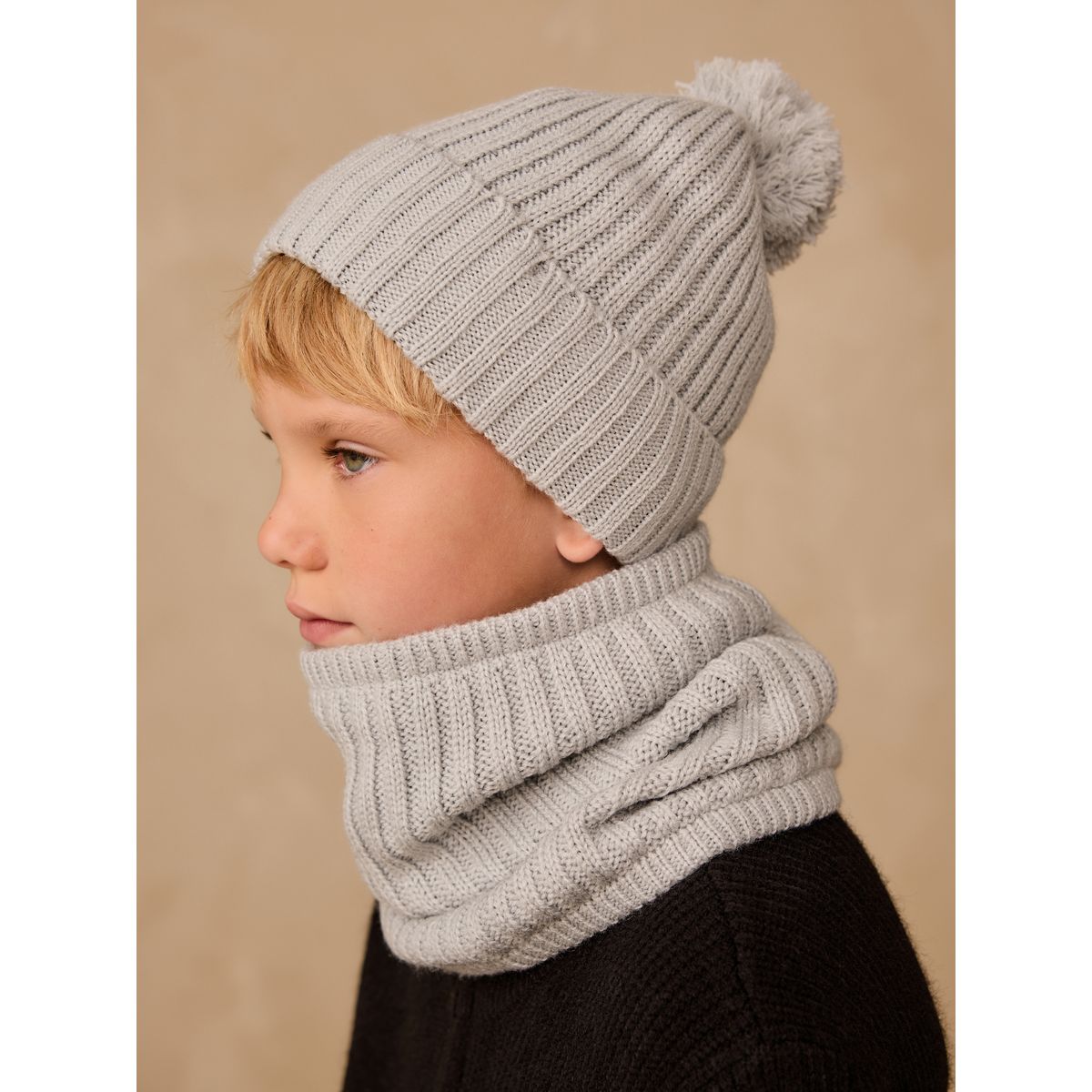 Bonnet à pompon et snood, 2 pièces gris anthracite, NEXT