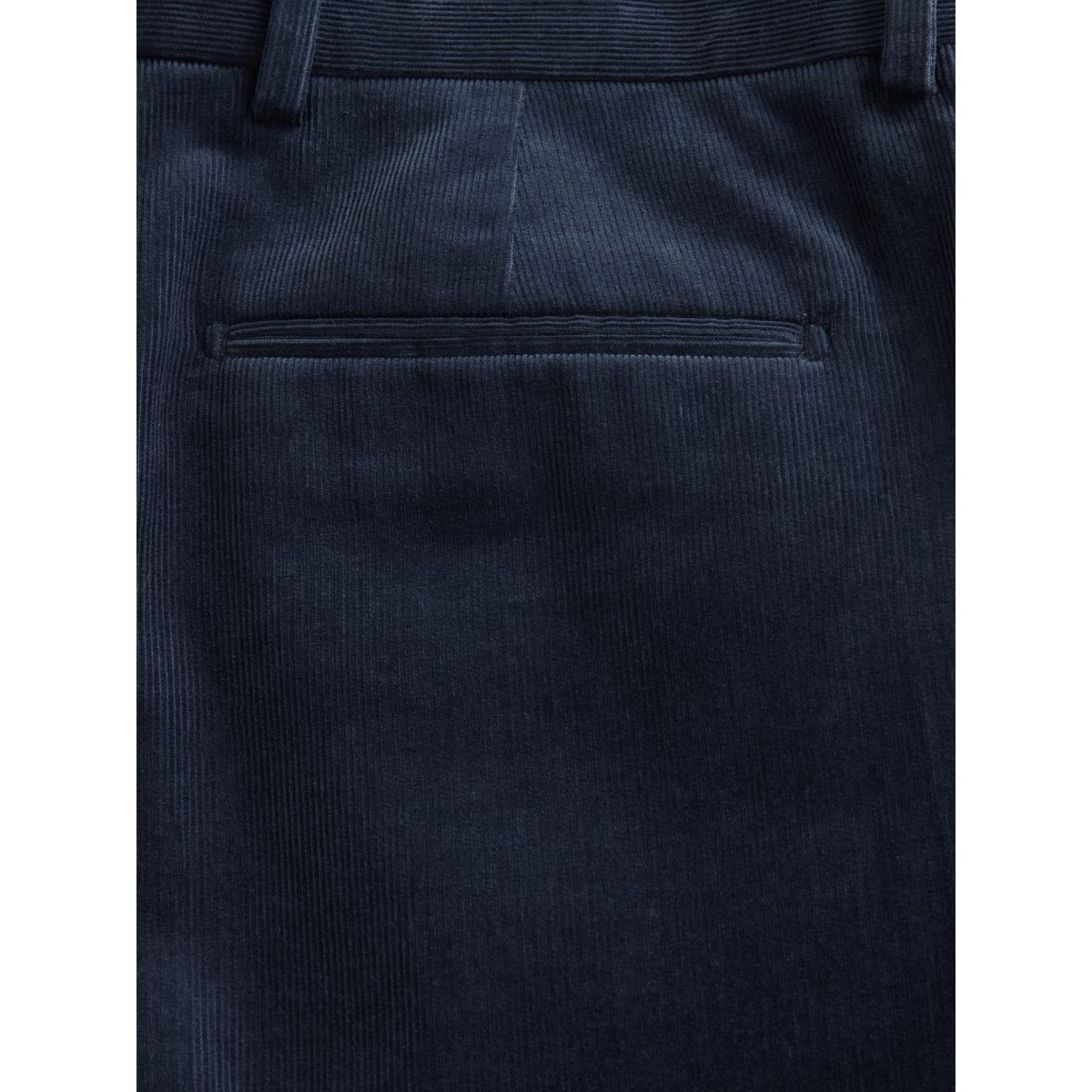 Pantalon de costume slim en velours côtelé bleu marine, NEXT