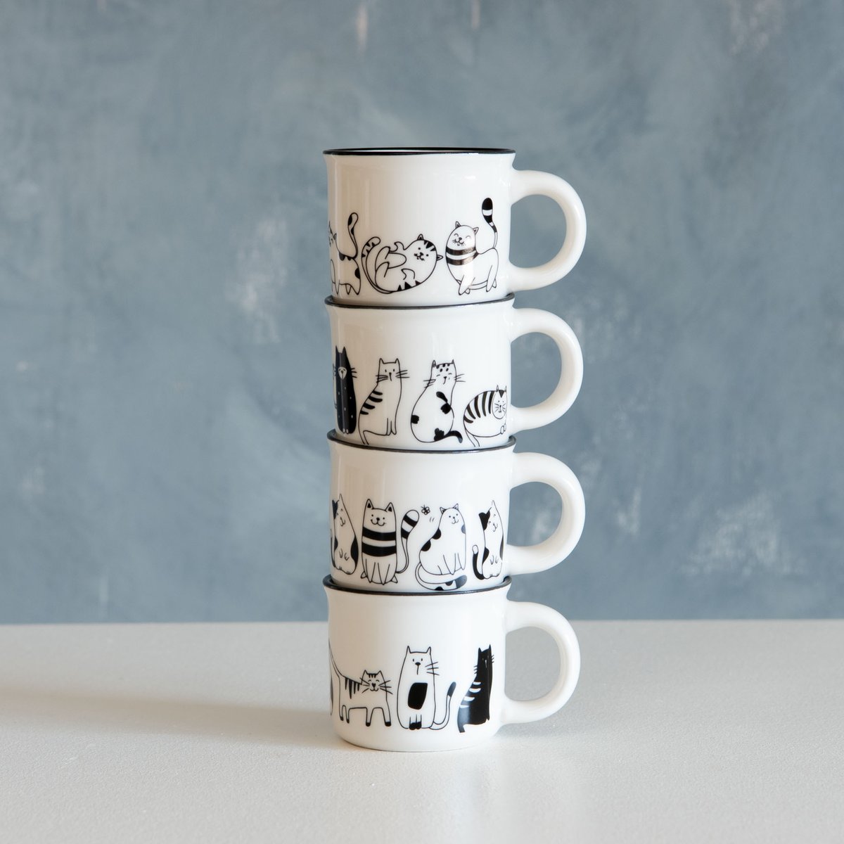 Coffret 8 tasses - friends - modèles variés blanc et noir, TABLE PASSION