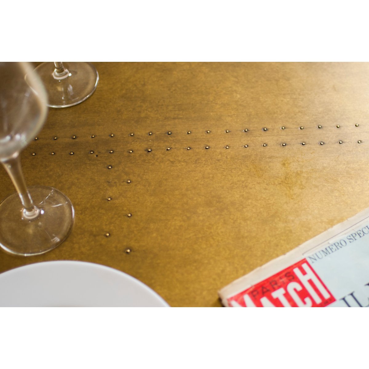 Table de repas en laiton et chêne LIVERPOOL marron clair, PRODUIT INTERIEUR BRUT