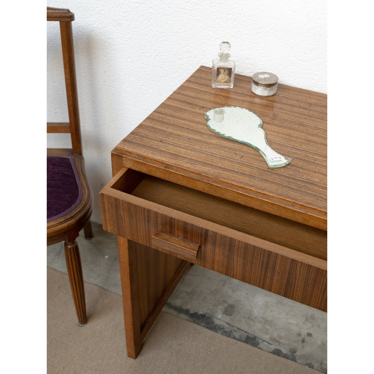 Coiffeuse en bois Louise N°319 - Bon état bois clair, DEBONGOUT