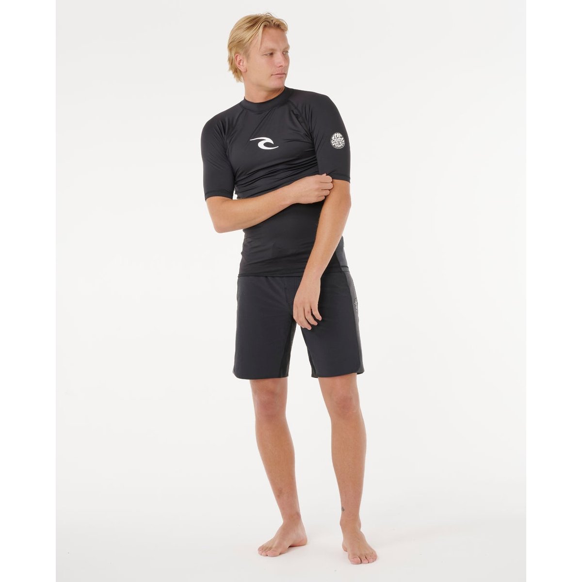 T-shirt anti-UV à manches courtes WAVES ICONUPF Performance black, RIP CURL