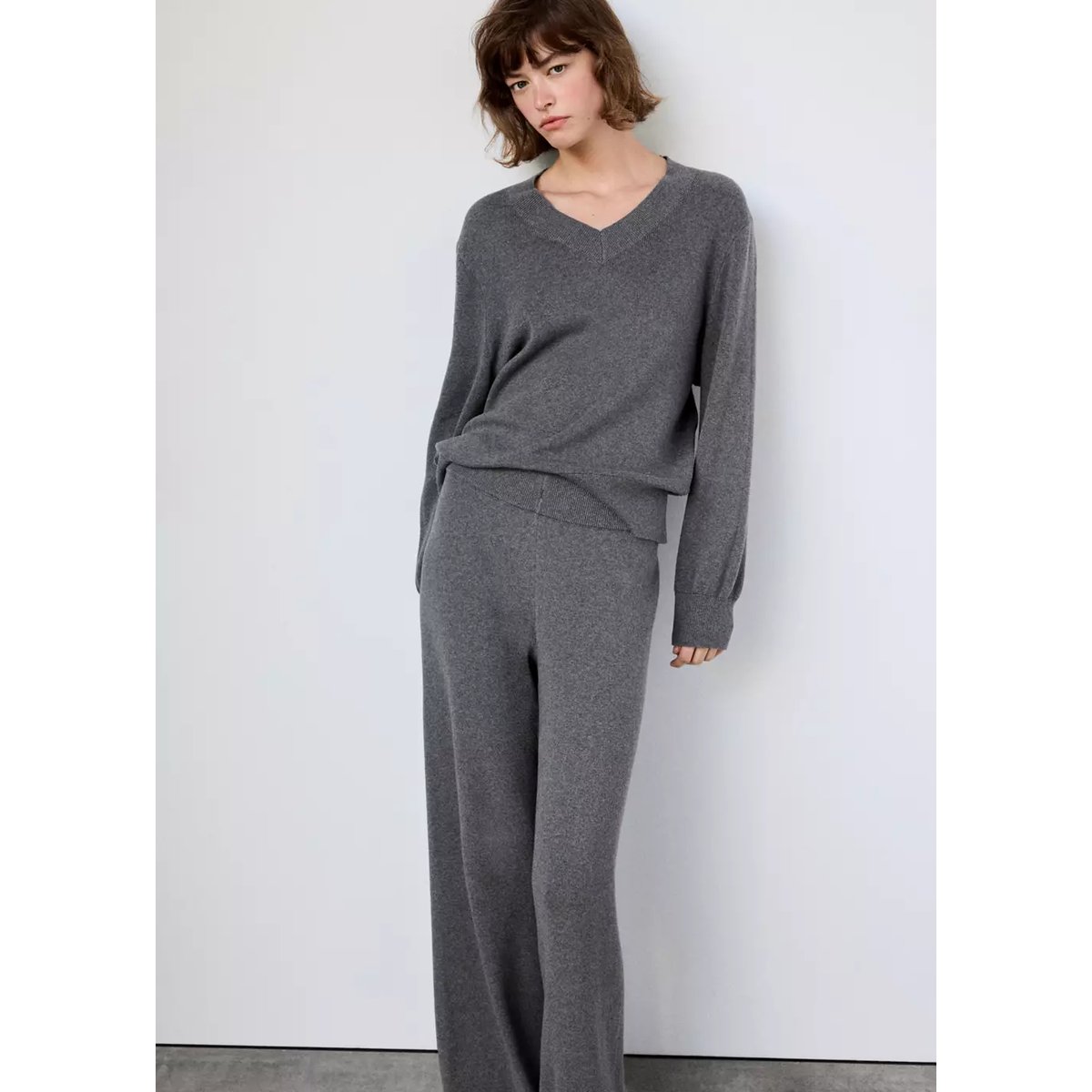 Pantalon droit en 100 % coton doux gris, MANGO