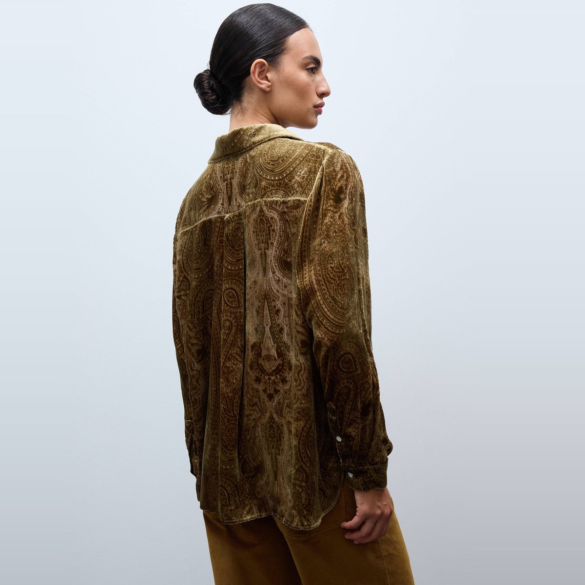 Chemise manches longues à motif contenant de la soie vieil or, MONOPRIX