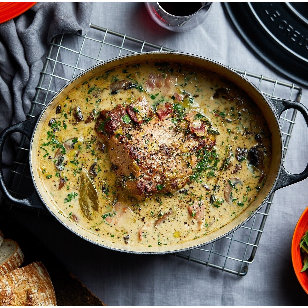 Cocotte Ovale Signature noir, LE CREUSET
