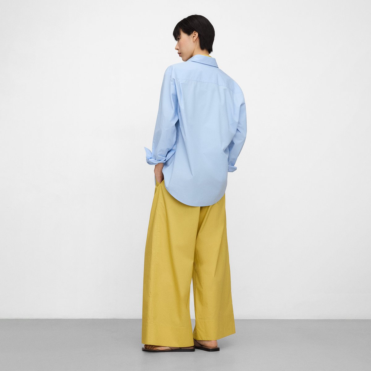 Pantalon à double pince en coton biologique vert pistache, ADOLFO DOMINGUEZ