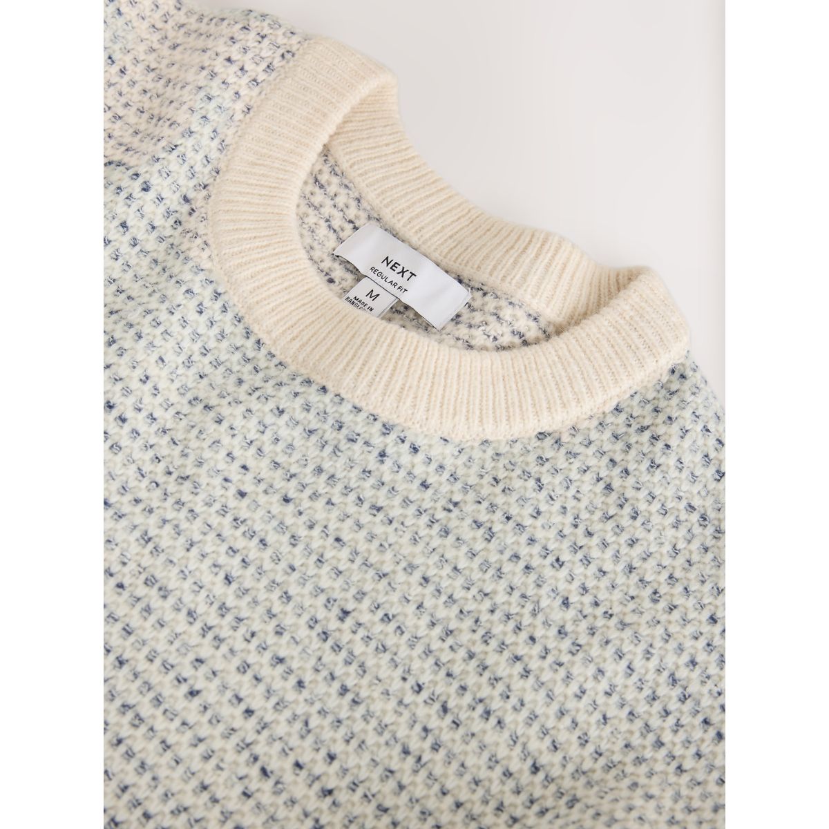 Pull ras du cou en maille torsadée de laine écru, NEXT