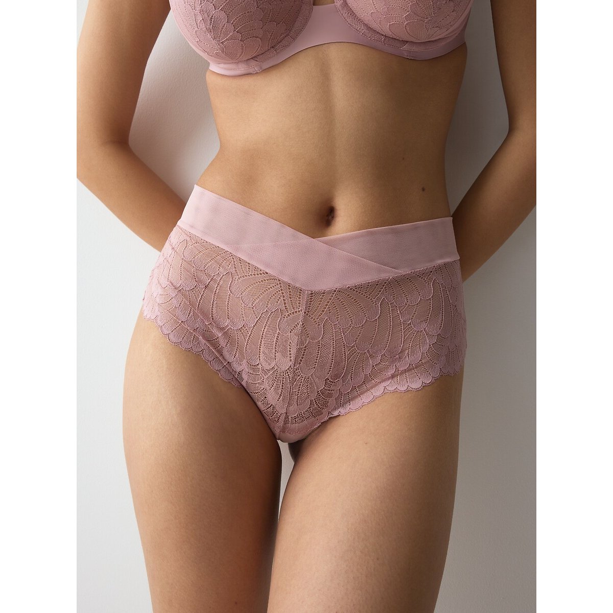Braga tipo shorty LOVE IN LACE rosa viejo , TRIUMPH