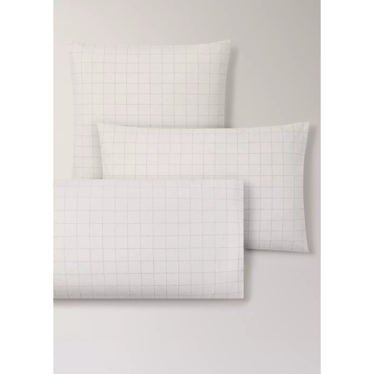 Deux taies d'oreiller percale de coton à carreaux surpiqués 60x60 cm blanc cassé, MANGO HOME