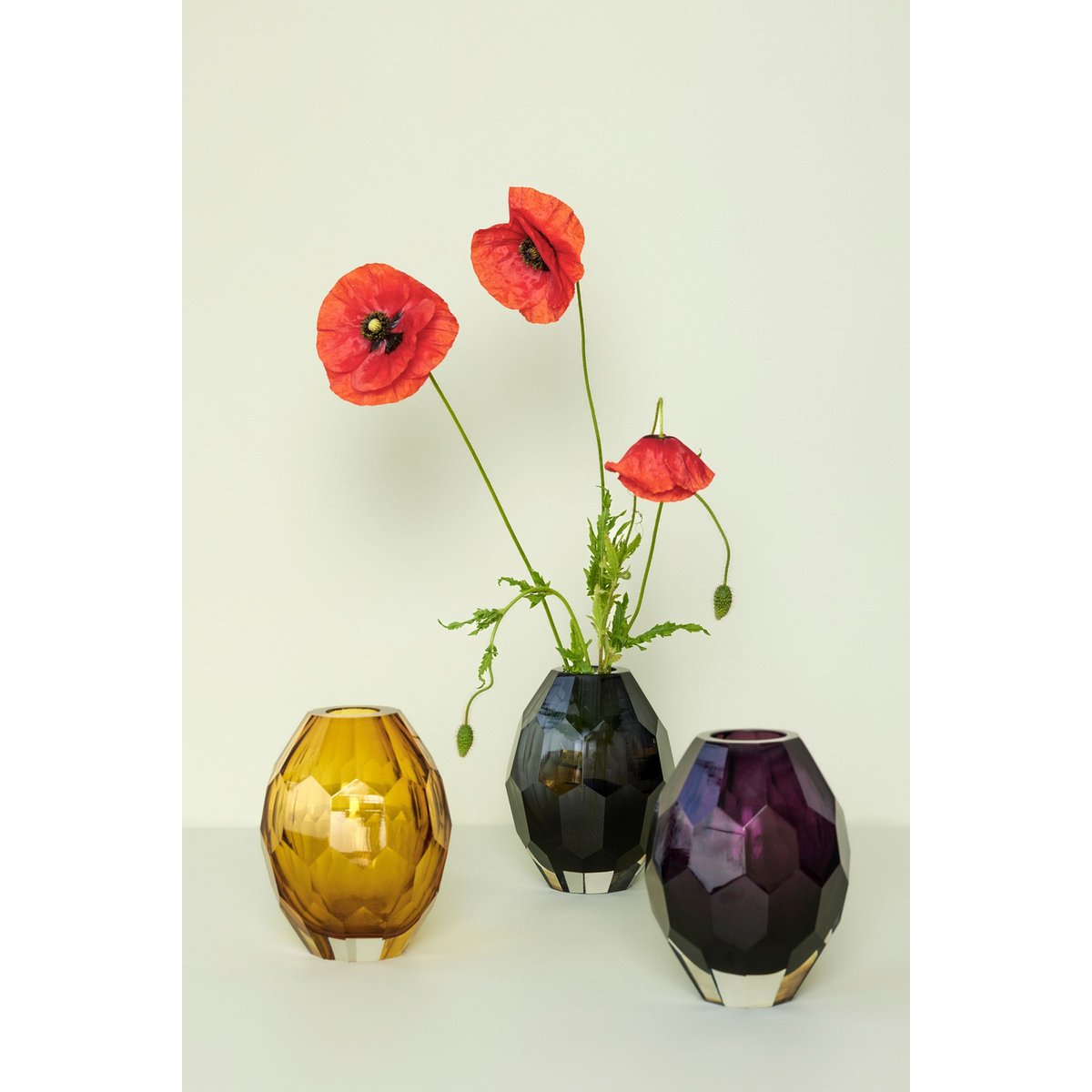 Vase en verre FACET gris, HUBSCH