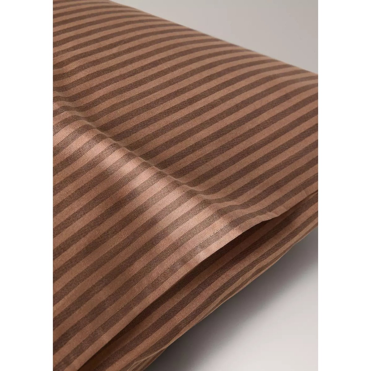 Deux taies d'oreiller percale de coton 200 fils imprimé rayures fines kodak 50 x 75 cm marron, MANGO HOME