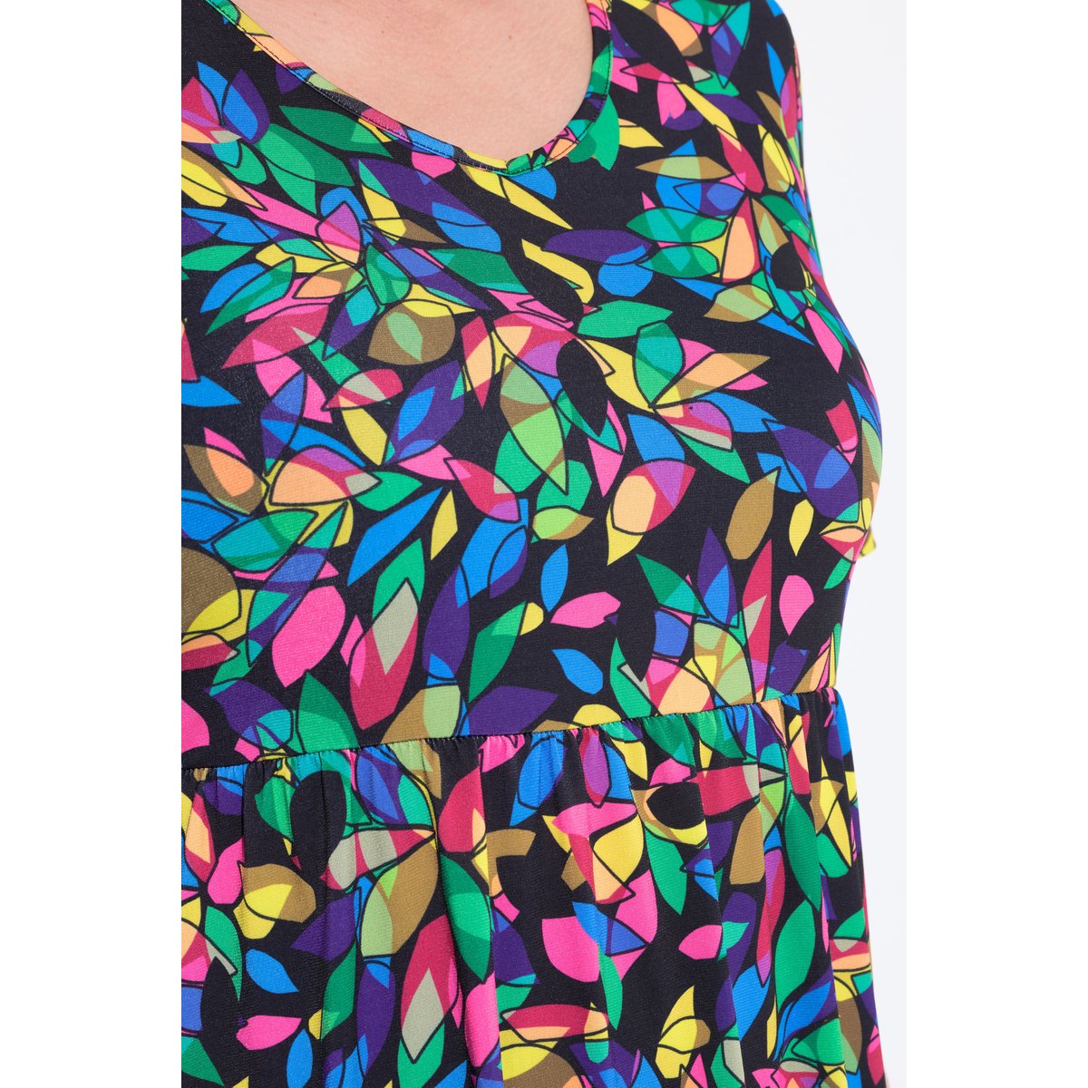 T-shirt long à poches. Manches courtes et noir, ULLA POPKEN