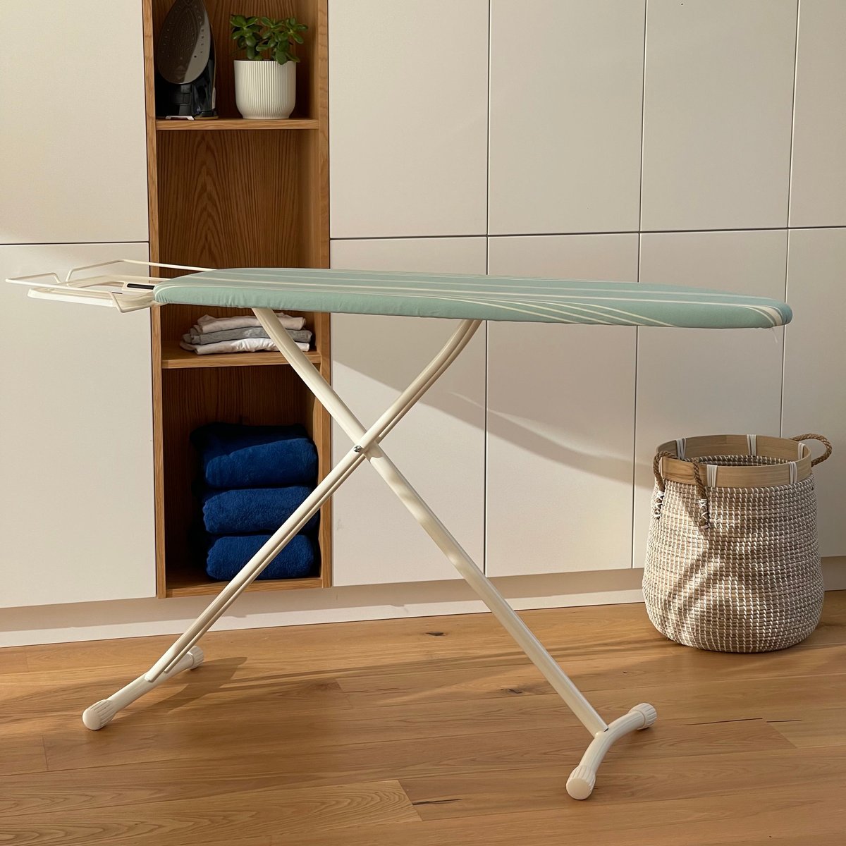 Table à repasser BERMUDE bleu, KITCHEN MOVE