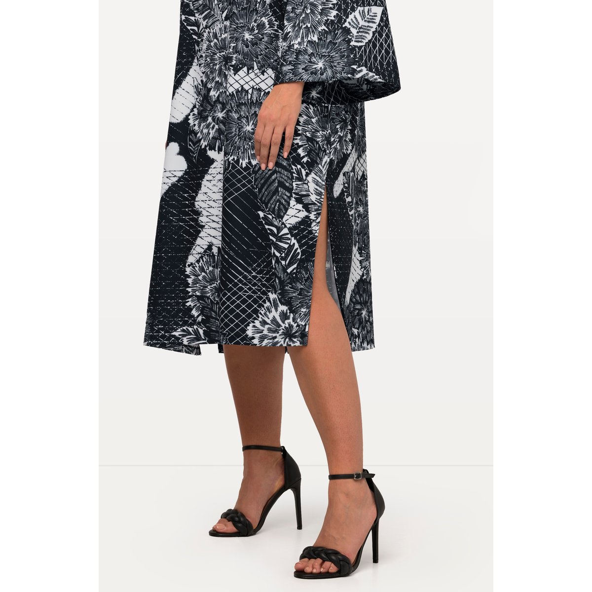 Robe noir, ULLA POPKEN