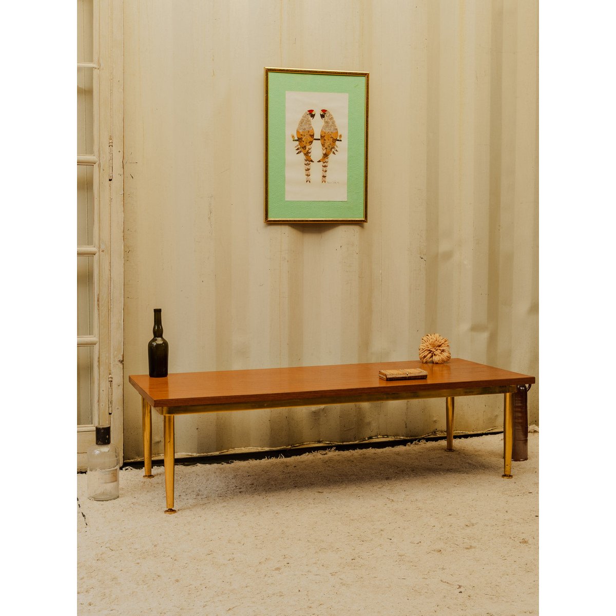 Table basse en bois et métal doré Donna N°1656 - Bon état bois foncé, DEBONGOUT
