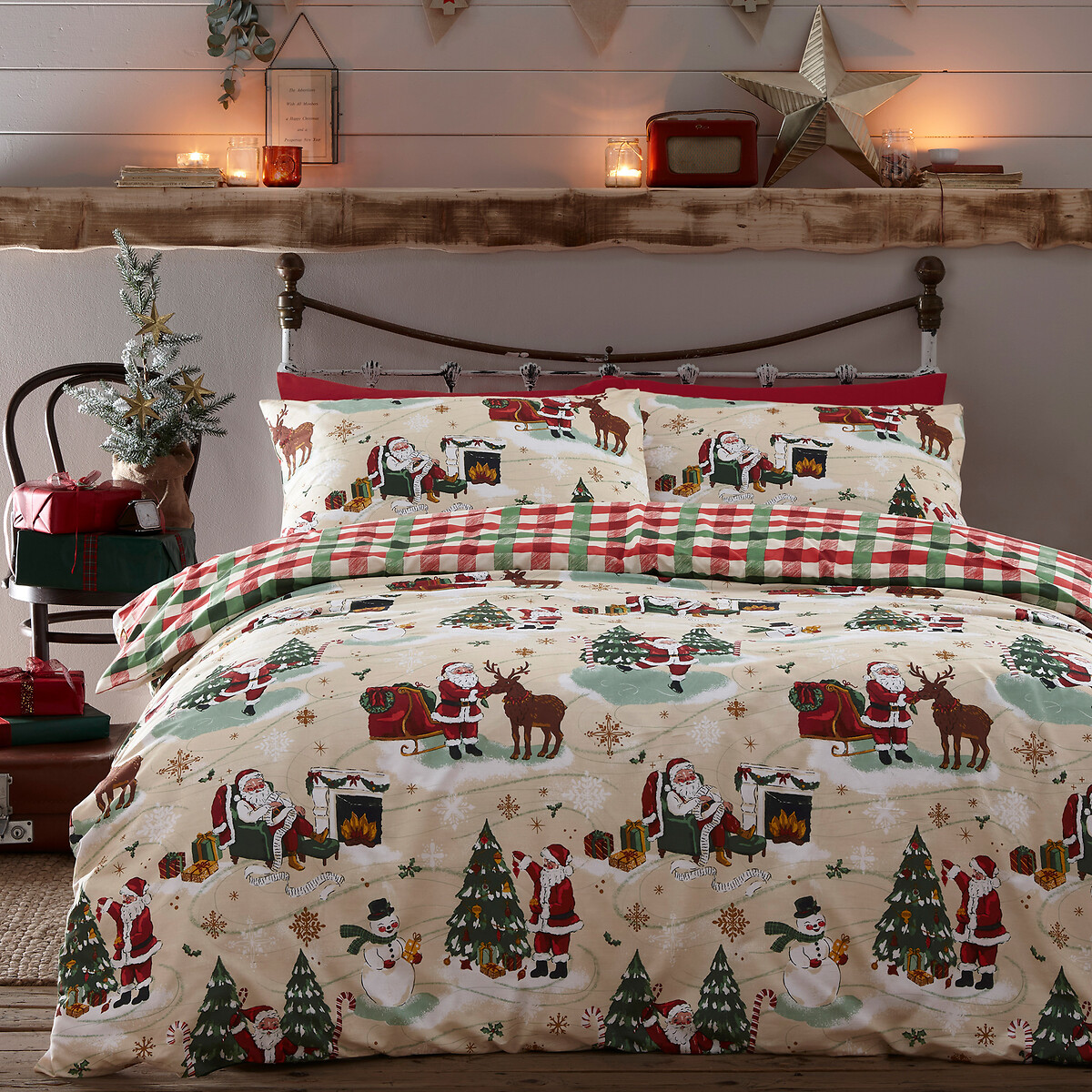 Jolly Santa Cotton Mix Duvet Cover and Pillowcase Set multi-coloured, FURN.
