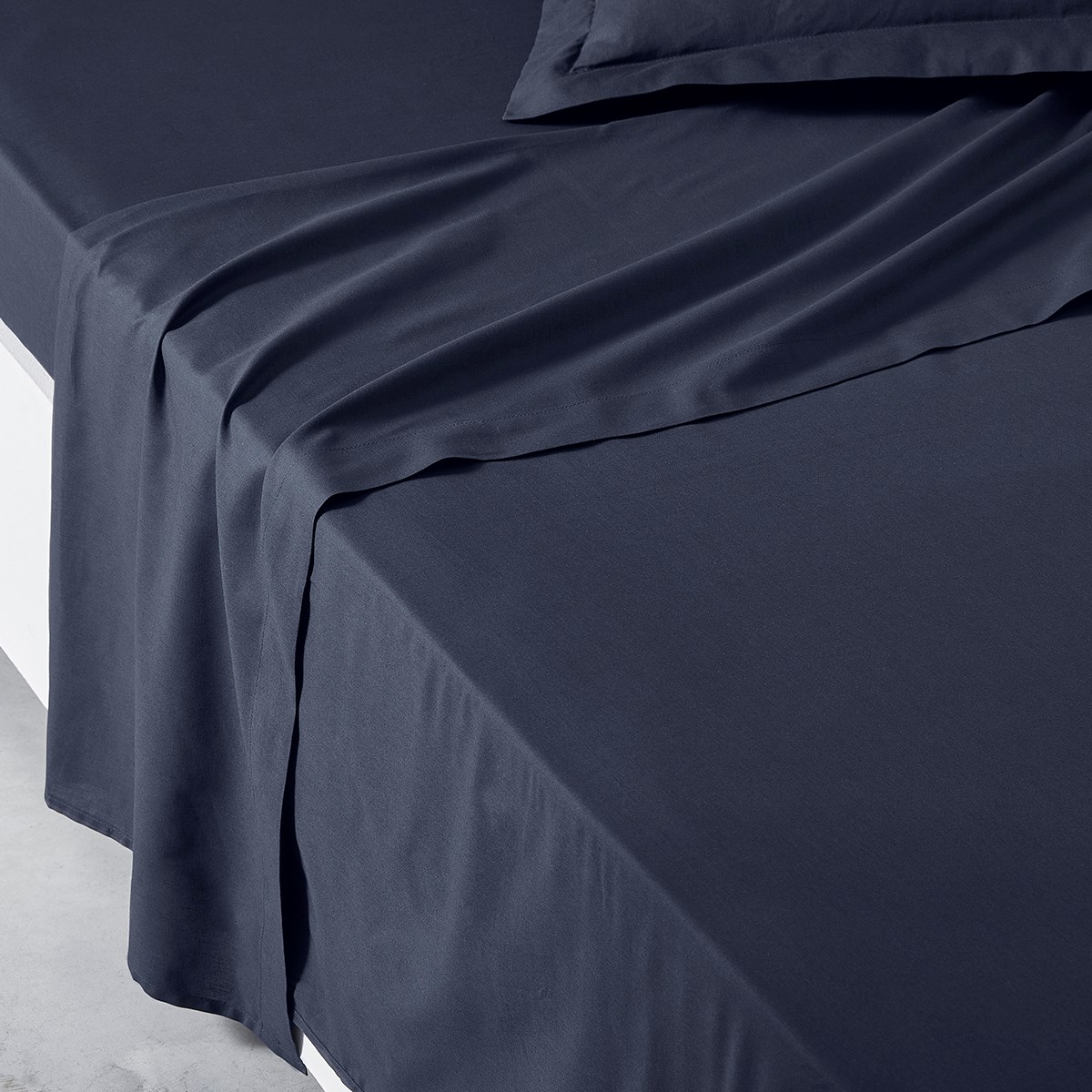Drap plat pour lit 2 personnes uni ESSENTIAL bleu marine, TODAY