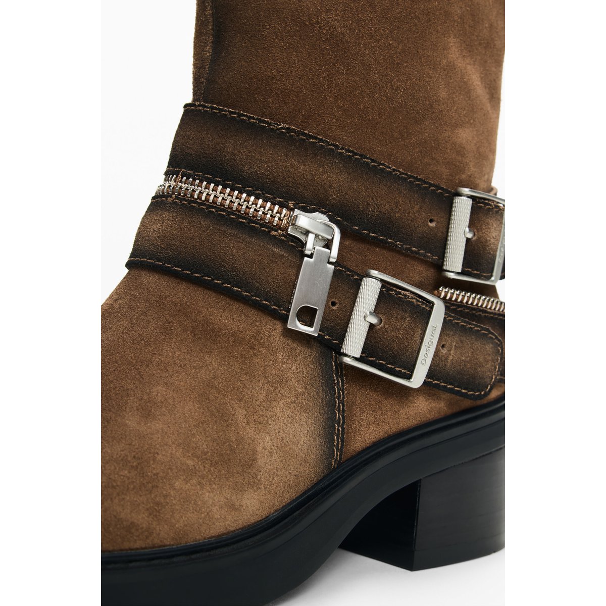 bottes plates à boucle marron, DESIGUAL