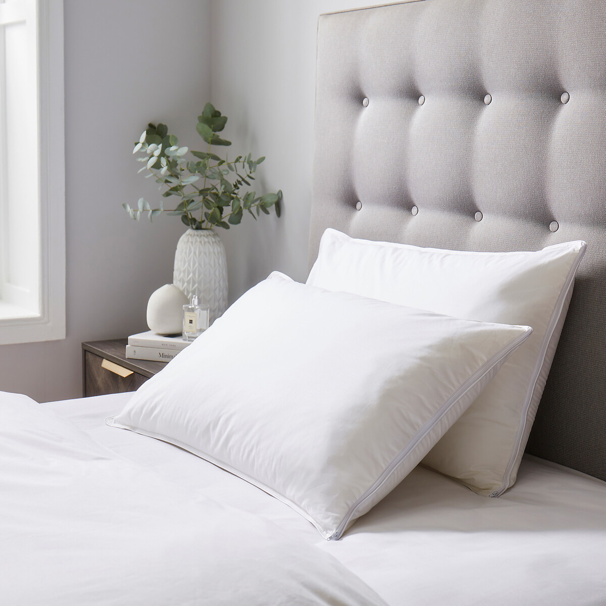 Dual Support Memory Foam Pillow white, THE FINE BEDDING COMPANY