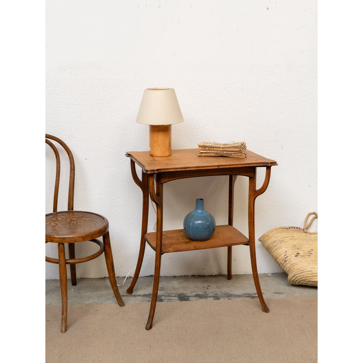 Table d'appoint en marqueterie Francine N°1101 - Bon état bois clair, DEBONGOUT