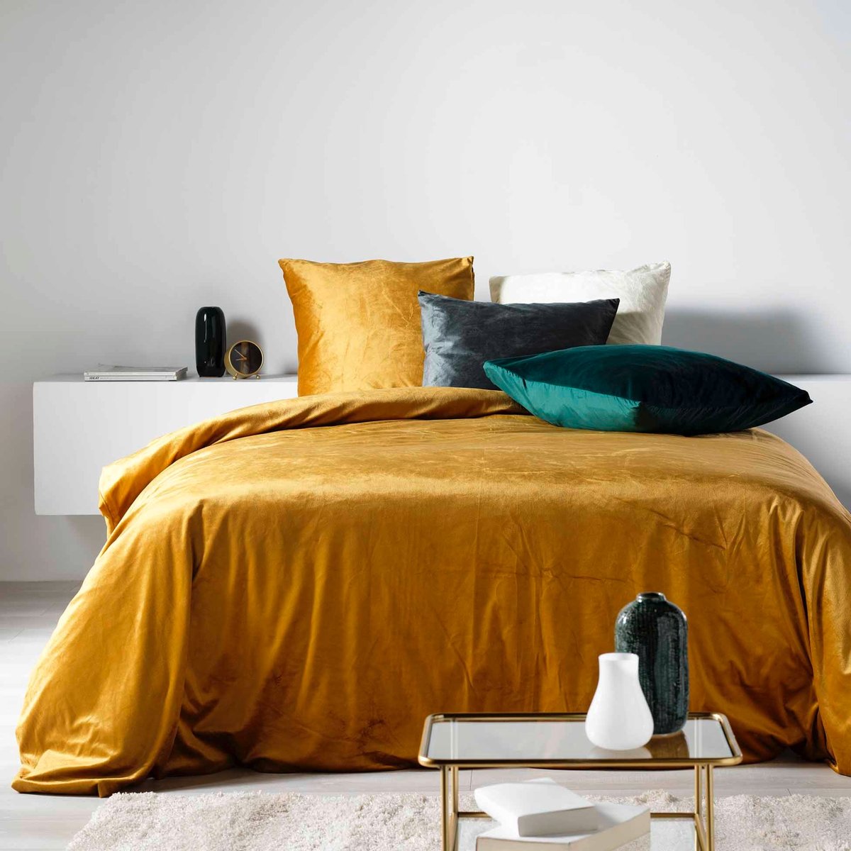 Parure de lit en velours uni gris anthracite, DOUCEUR D'INTÉRIEUR